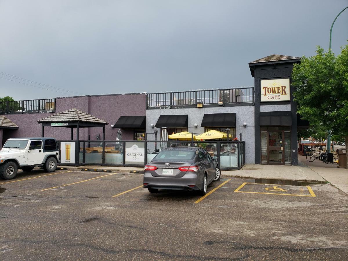 Tower Inn Estevan Exterior foto